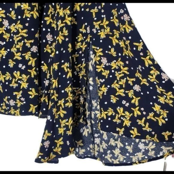 zara basic collection floral bell sleeve shirt - Picture 3 of 12